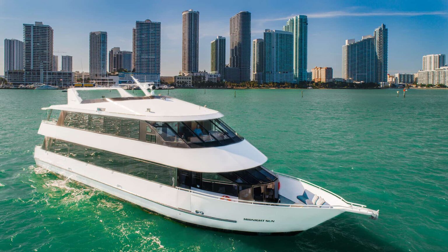yacht charter from miami